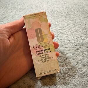 Clinique Repairwear Laser Focus All Smooth MakeUp shade 07 NEW